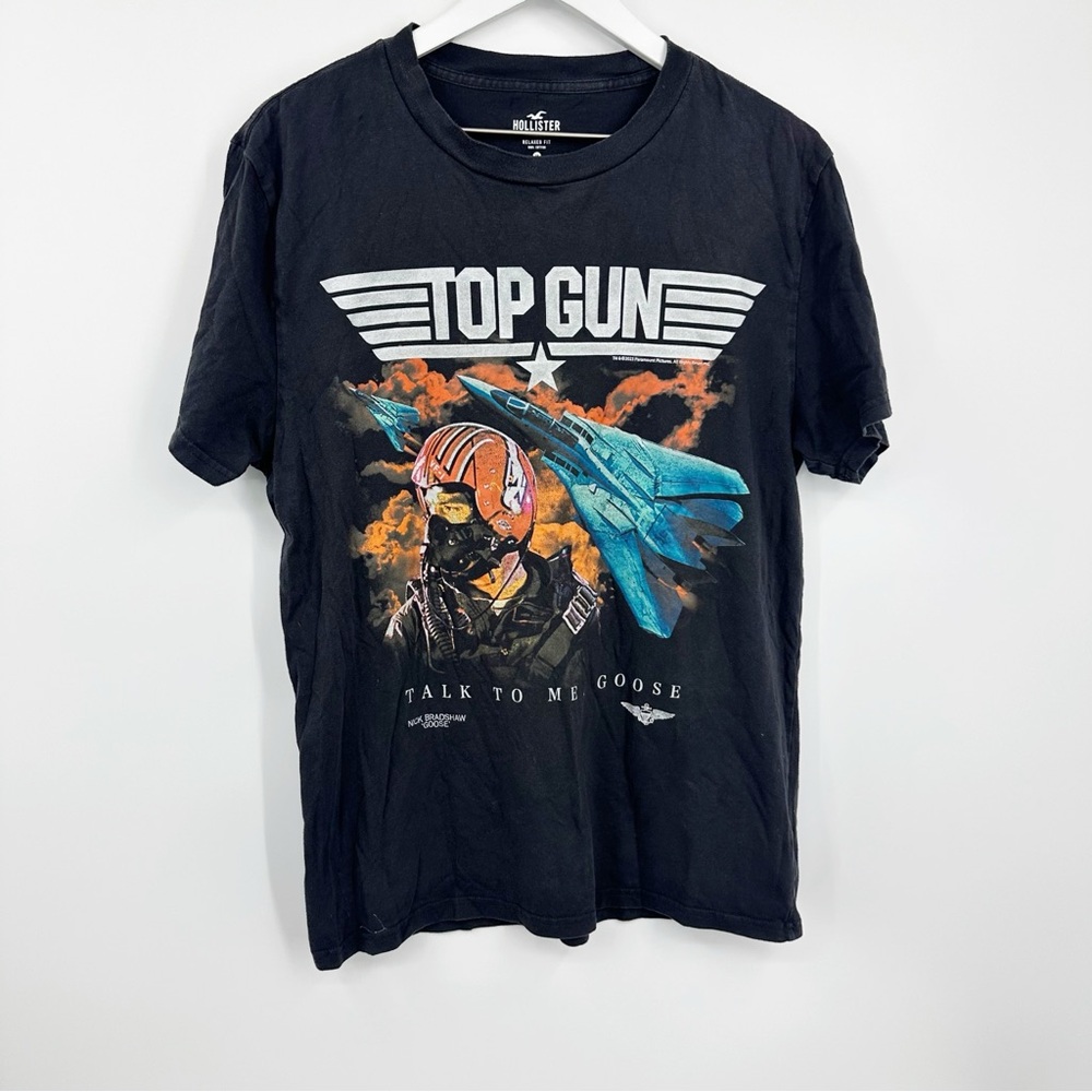 Hollister Top Gun Short Sleeve Shirt Medium